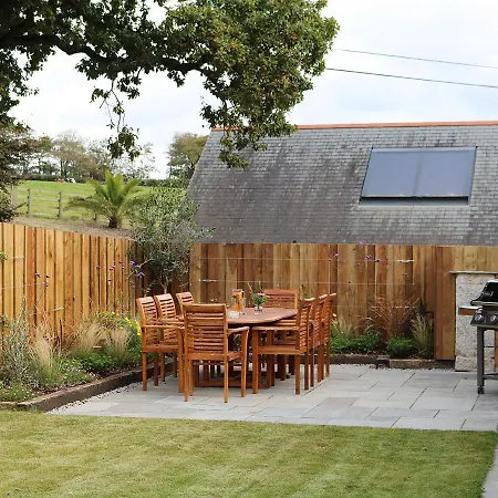 Mill House, Boskensoe Barns Holiday home Falmouth